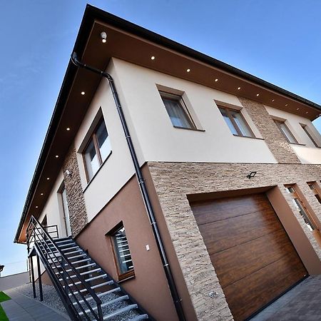 Apartmany Virbo Врбов Екстериор снимка